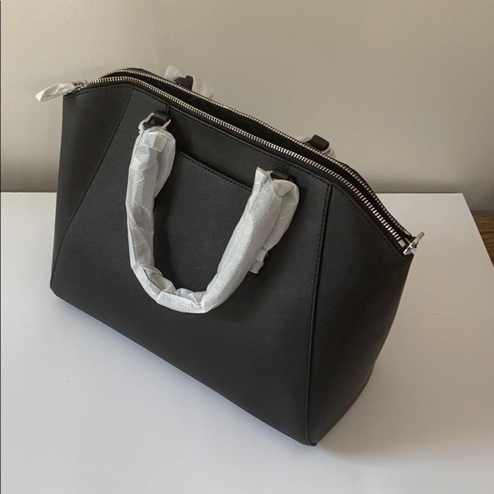 🔴SOLD OUT🔴 🎉HP- Michael Kors Ciara Satchel - Picture 5 of 16